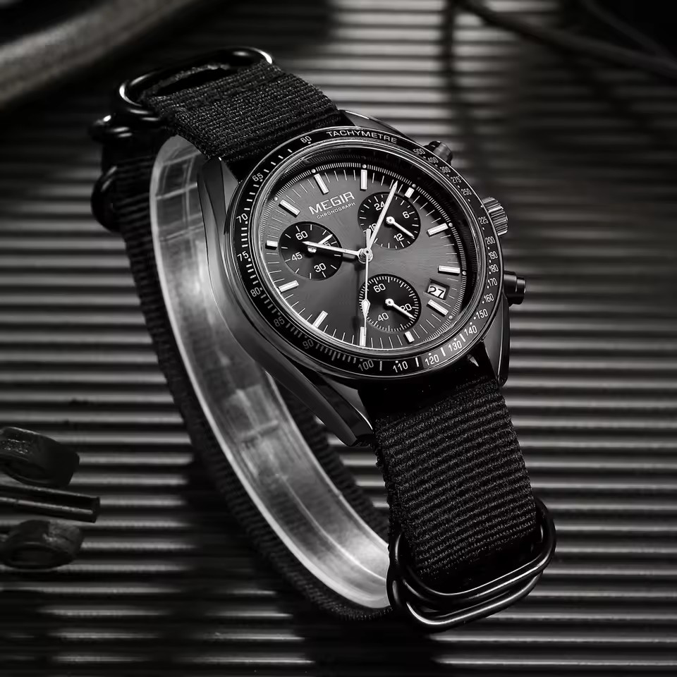 MEGIR 2247 Men's Luxury Quartz - Canvas Strap Watch recension och pris