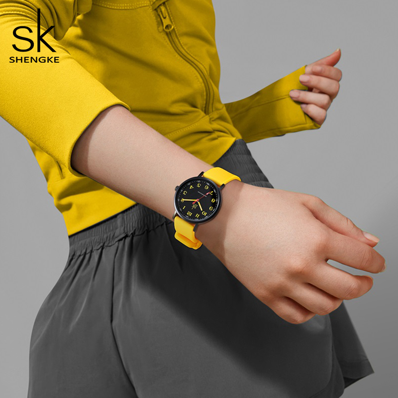 SHENGKE Women Fashion Silicone - Silicone Band Women recension och pris