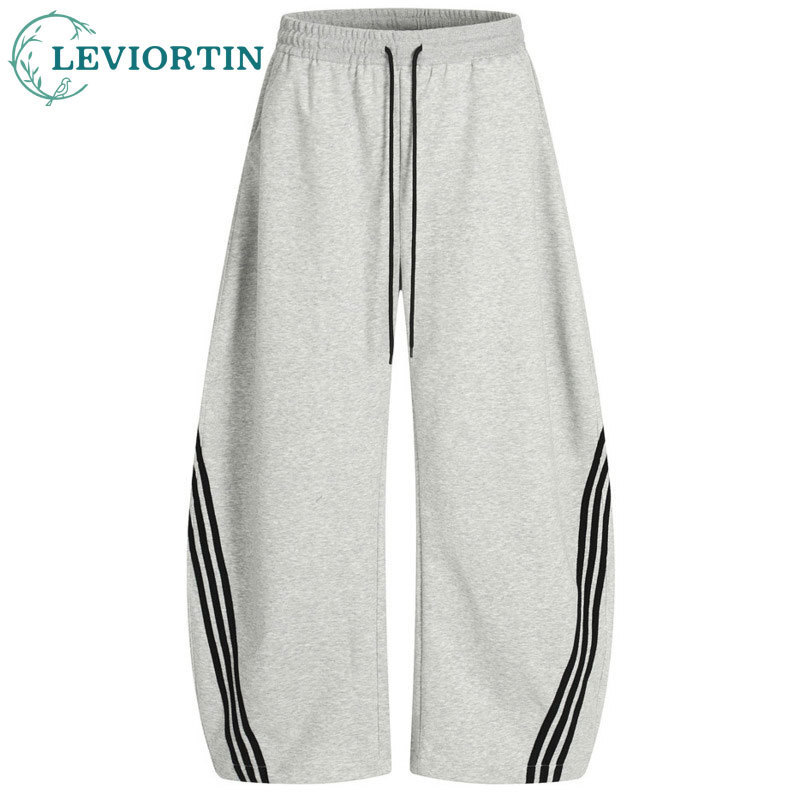 Men's trendy streetwear style, - Curved Spring Bar recension och pris