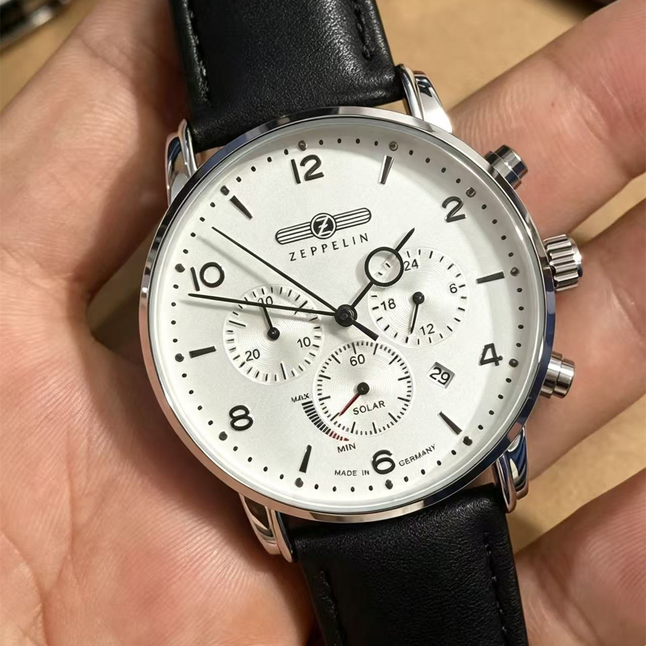 Zeppelin Airship Automatic Dat - Leather Watch Band Men recension och pris