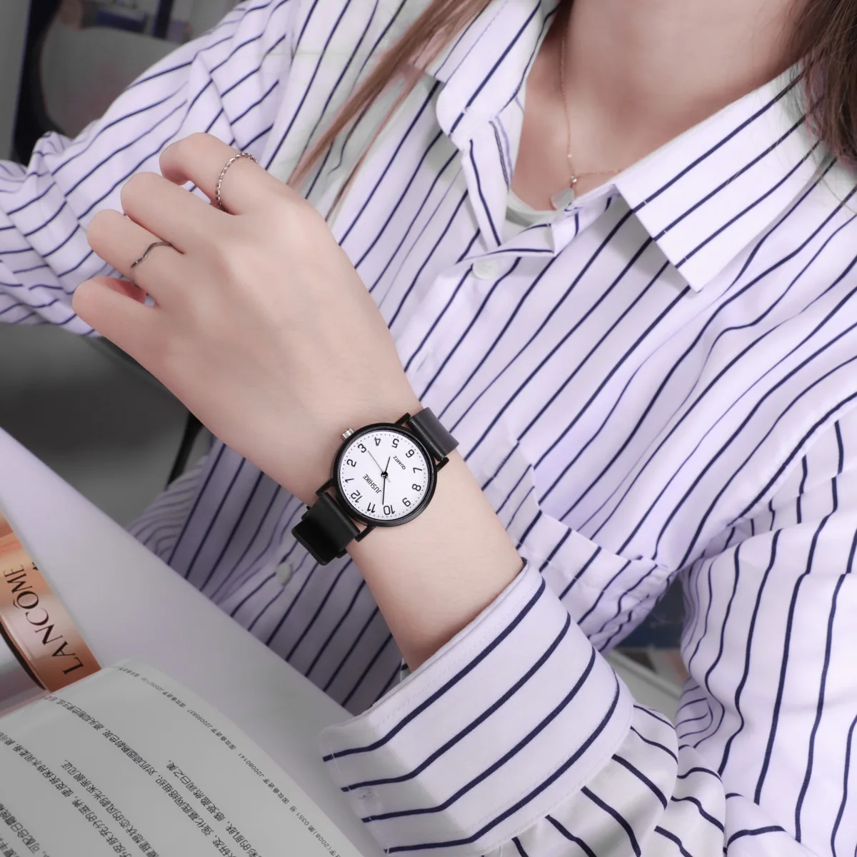 Simple Black Watch Quartz Watc - Silicone Band Women recension och pris